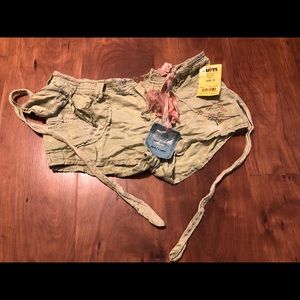 Silk/Linen Women’s Shorts. With Belt